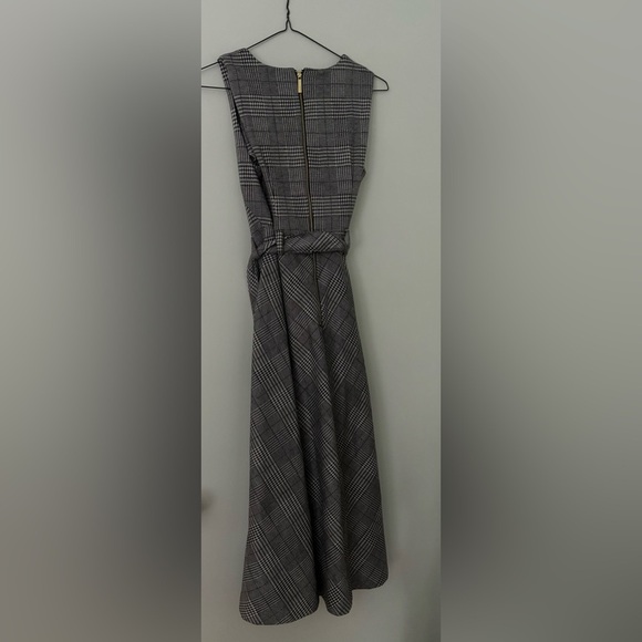 Calvin Klein Gray Fit + Flare ‘Glen’ Plaid Belted Midi Dress, Size 4 - Picture 7 of 7